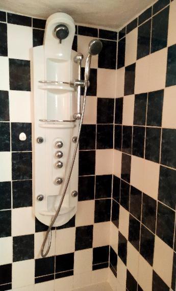 Kreativ Ferienwohnung Domizil Der Sinne Бад-Либенверда Экстерьер фото